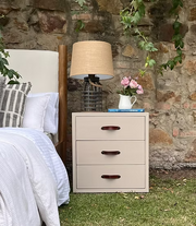 Mesa de Noche La Gaucha