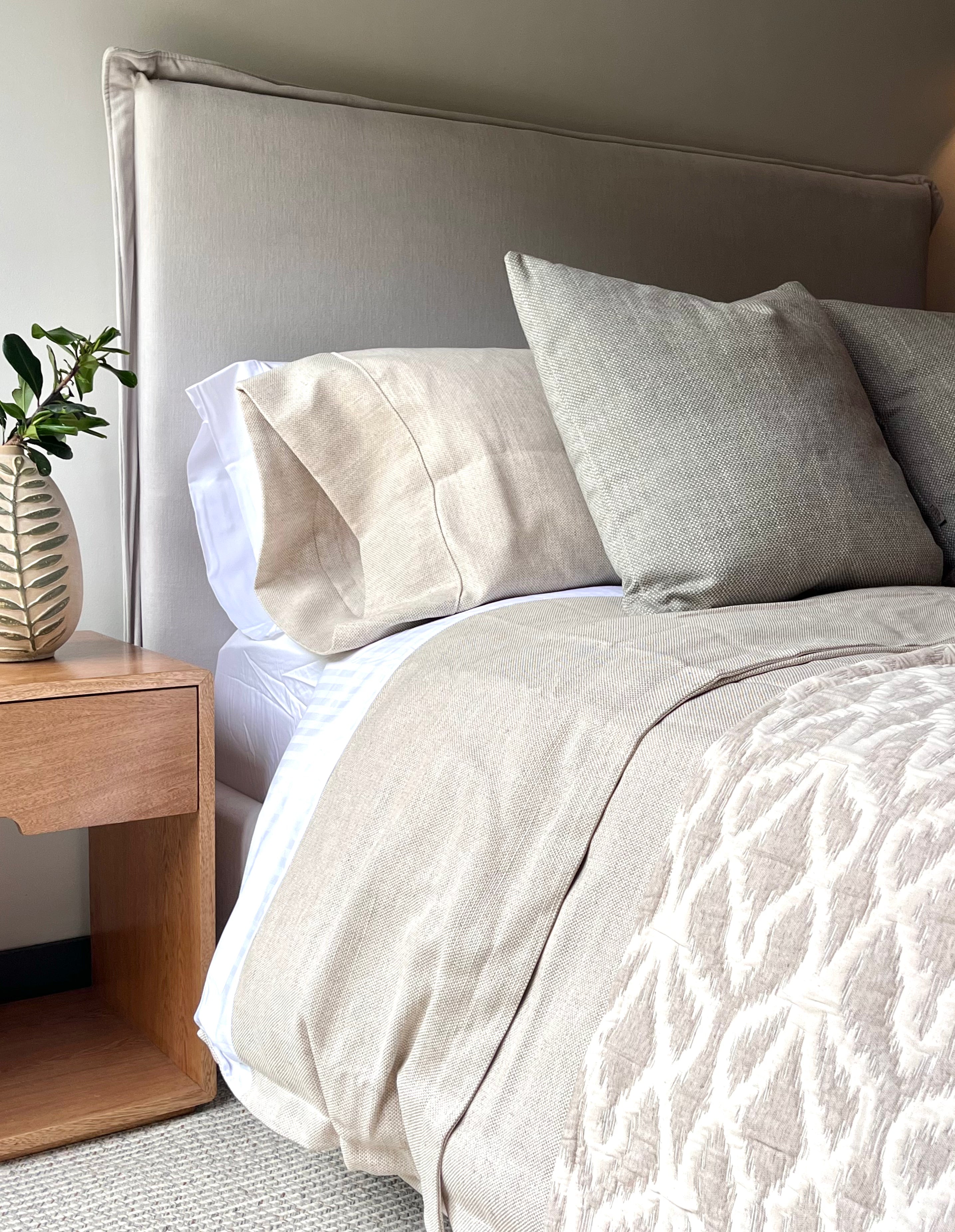 Cama con Espaldar Repizado